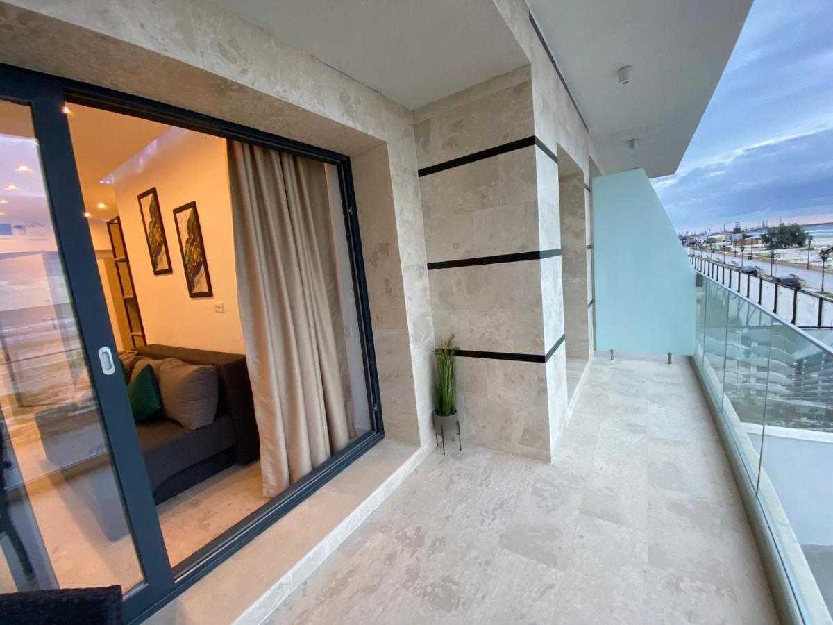 Apartament Ella Front View 那沃达利 外观 照片