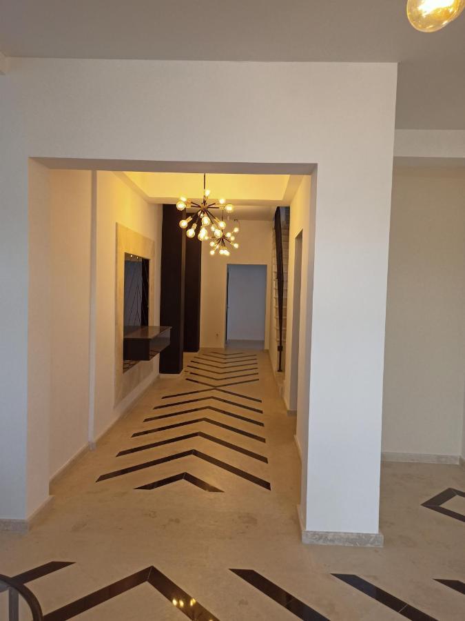 Apartament Ella Front View 那沃达利 外观 照片