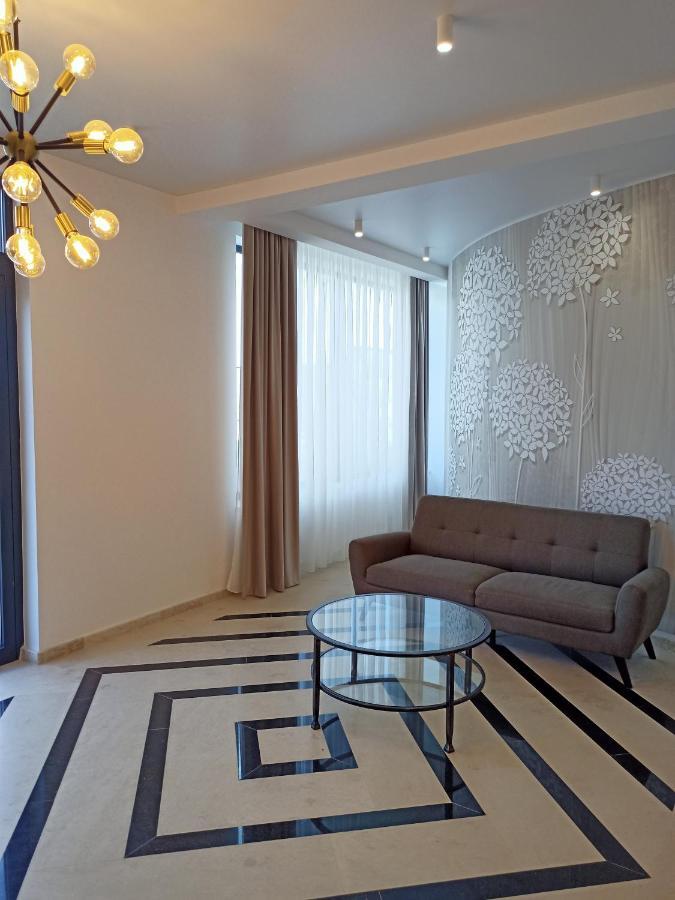Apartament Ella Front View 那沃达利 外观 照片
